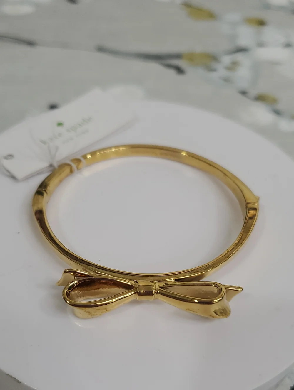 NWT Kate Spade New York Love Notes Bow Bangle Bracelet.💛 - Picture 1 of 9